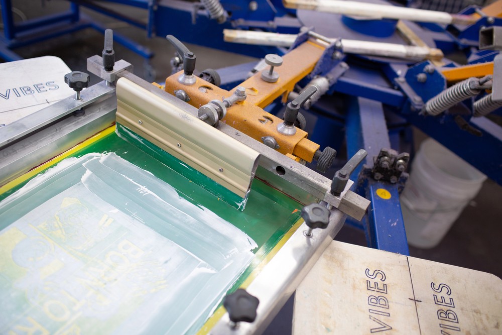 The Future Of Event Merchandising: 5 New Trends In Live Screen Printing For Events