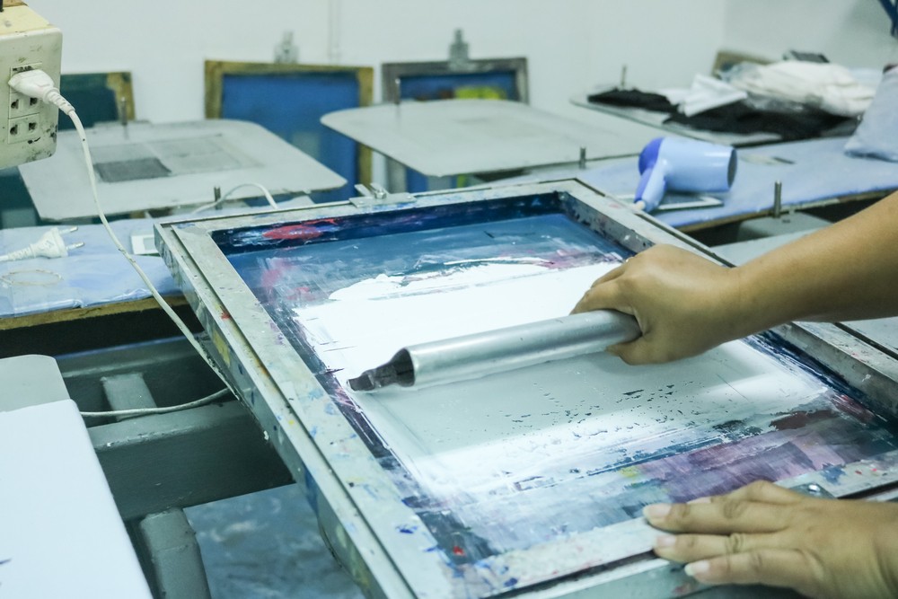 Bringing A Personal Touch To Weddings Through Live Screen Printing